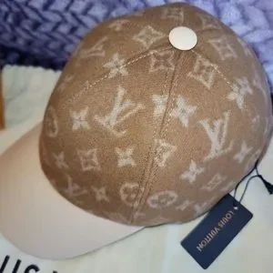 Louis Vuitton Hat Cap 100% Wool Monogram Print size medium Louis Vuitton Wool My Monogram Eclipse Beanie Hat 1325418  main image 4